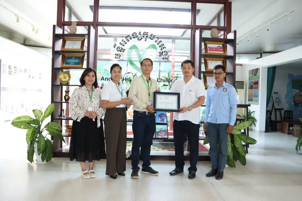 H.E. Hei Virak, High Representative of H.E. Dr. Phoeurng Sackona, Delivers Charitable Donations to Angkor Hospital for Children in Siem Reap Province
