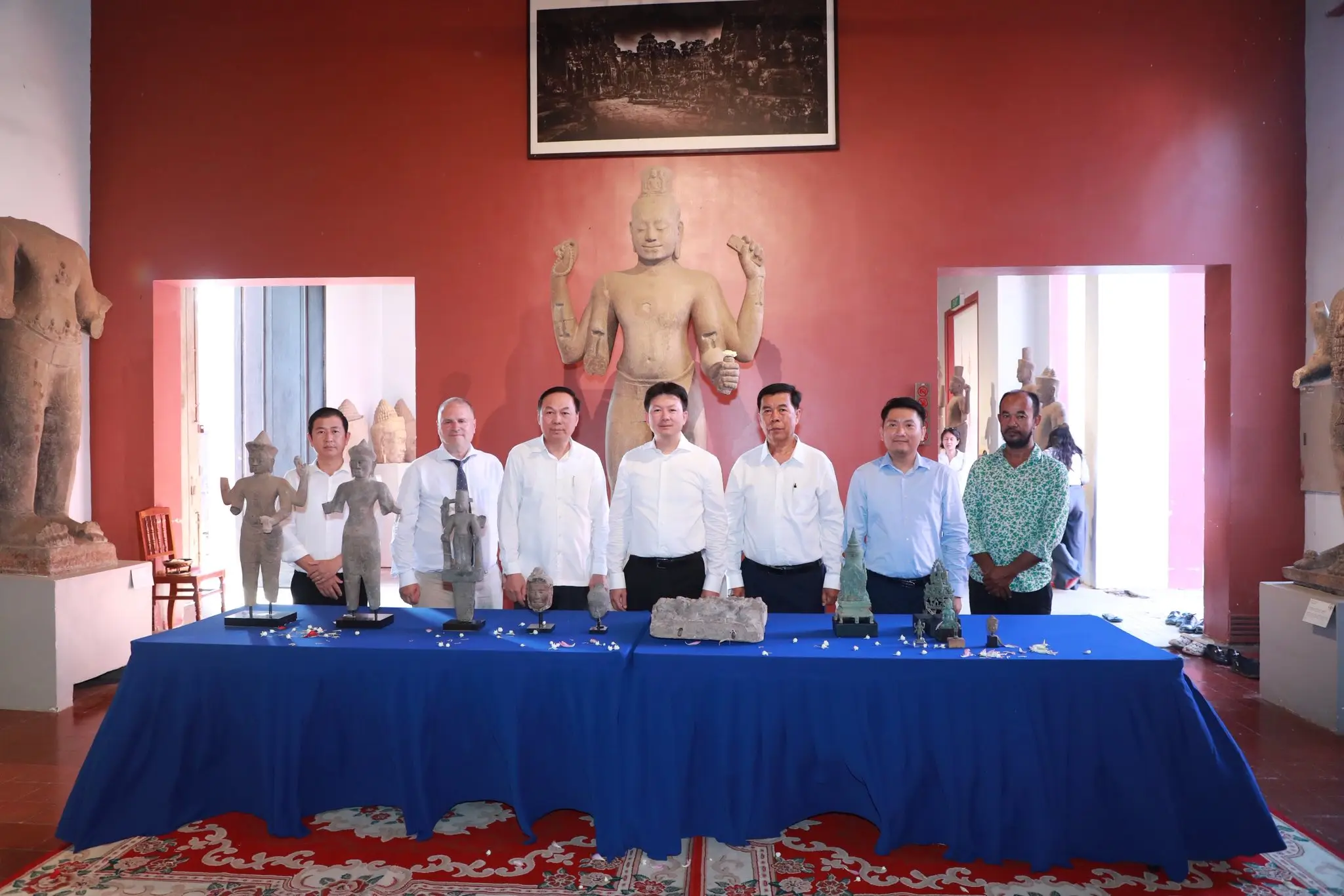 H.E. Hab Touch, Permanent Secretary of State and High Representative of Her Excellency Dr. Phoeurng Sackona, Minister of Culture and Fine Arts, presided over a blessing ceremony to welcome 20 Khmer antiquities successfully reclaimed from a private collection in Asia.