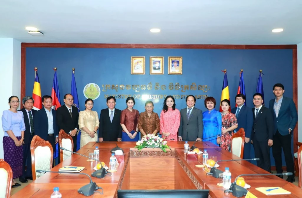 H.E. Dr. Phoeurng Sackona, Minister of Culture and Fine Arts, Receives H.E. Trinh Thi Thuy, Deputy Minister of Culture, Sports and Tourism of the Socialist Republic of Vietnam