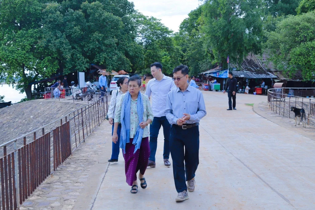 Her Excellency Doctor Academician Phoeurng Sackona, Minister of Culture and Fine Arts, Inspects the General Conditions and Work Progress at Key Locations within the Angkor Archaeological Park