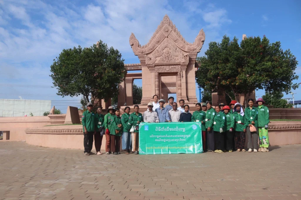 Planting 400 Peacock Trees Along the Road to Preah Vihear Temple to Celebrate Arbor Day on July 9