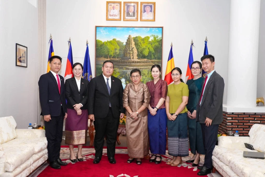 Her Excellency the Minister Receives H.E. Sonexay VANNAXAY, Ambassador Extraordinary and Plenipotentiary of the Lao People’s Democratic Republic to the Kingdom of Cambodia