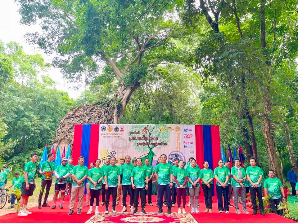 Cycling and obstacle running event under the theme “The Road to Isanapura Capital, Pre-Angkorian Chenla” at Sambor Prei Kuk Archaeological Site