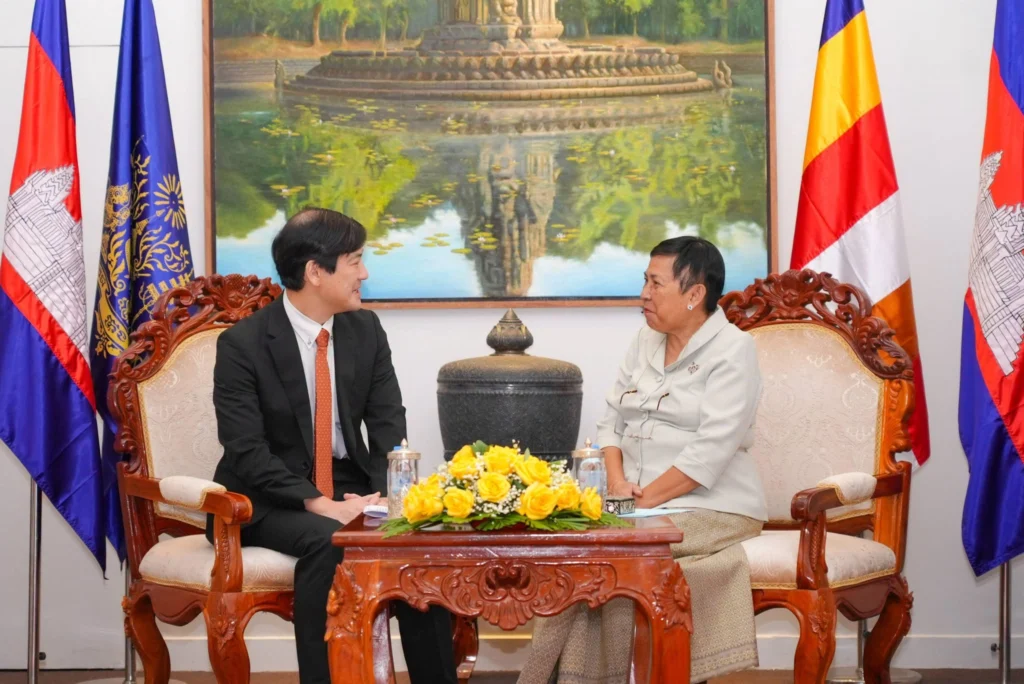 Her Excellency Academician Minister Receives Farewell Call from Mr. NAGASE Kensuke, Chargé d’Affaires a.i. and Interim Head of Mission of the Embassy of Japan to Cambodia