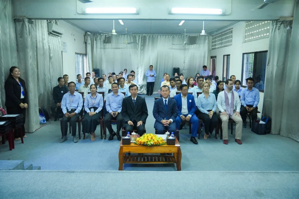 Workshop Held on “Transitional Justice: The Legacy of the ECCC and Remembrance Memorials of Cambodia” for Tour Guides